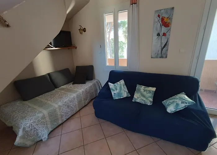 公寓 Au Calme, Climatise, Avec Parking, 2 Pas Des Plages, Le Port 耶尔