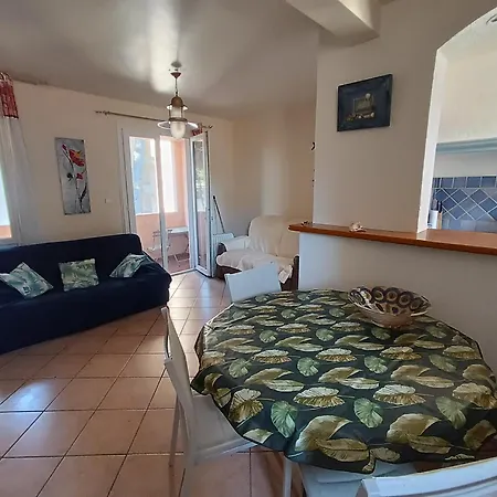 Apartamento Au Calme, Climatisé, Avec Parking, 2 Pas Des Plages, Le Port